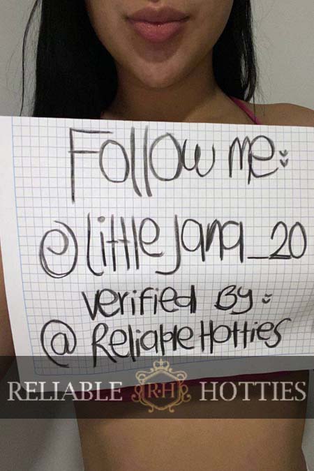 100% Verfied Cam Girl Little Jana